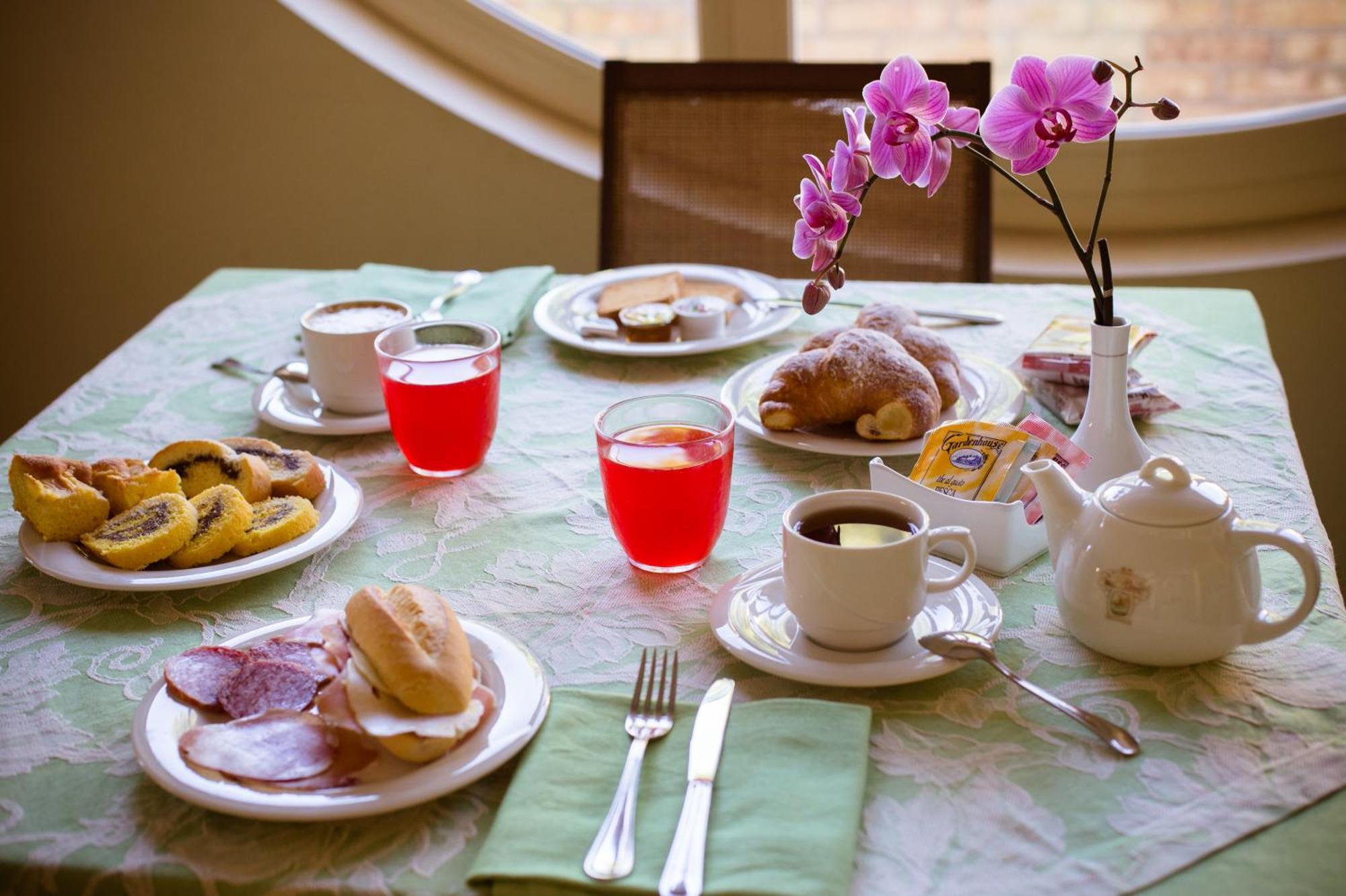 Hotel Jollino Пінето Екстер'єр фото