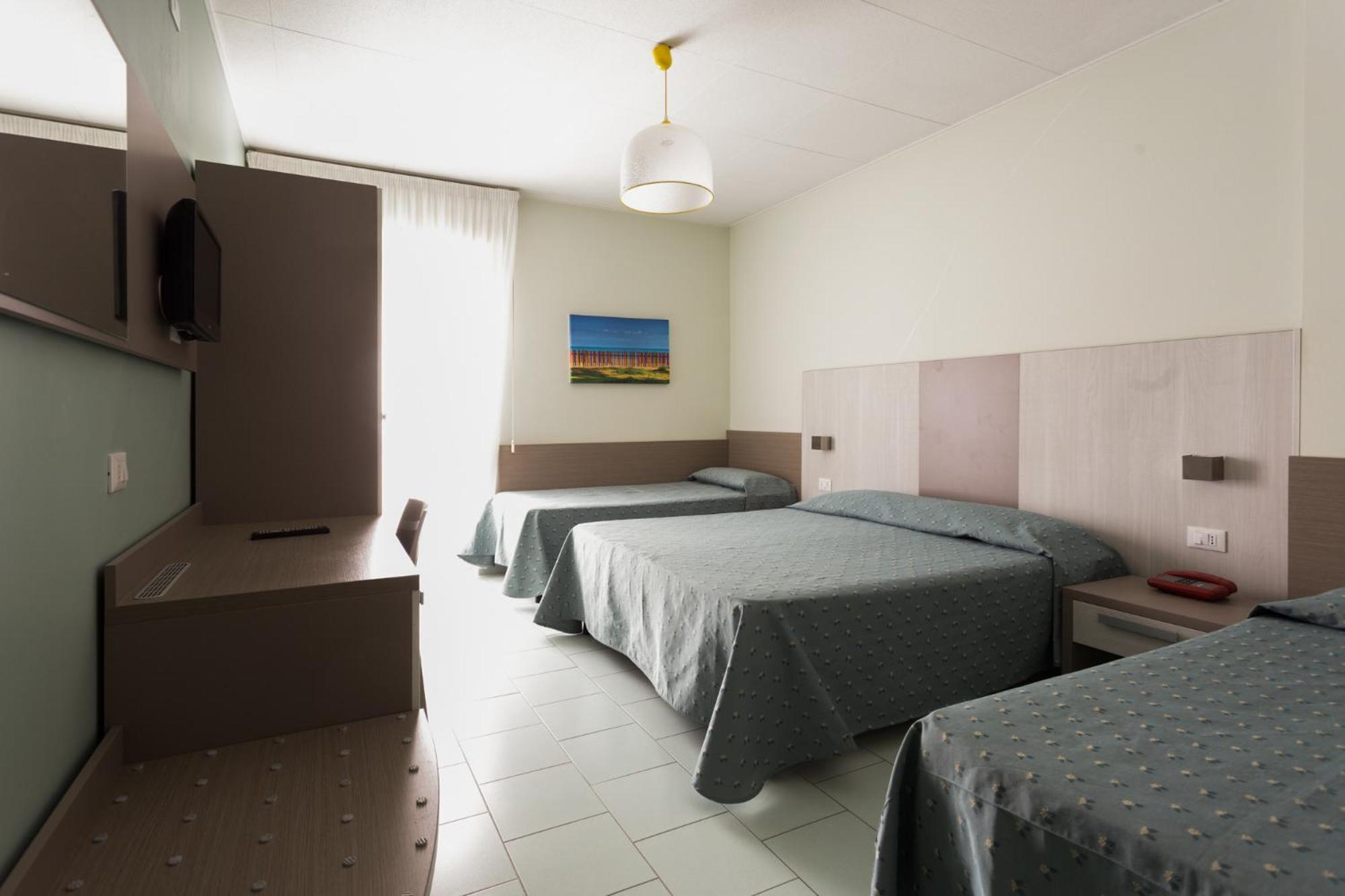 Hotel Jollino Пінето Екстер'єр фото